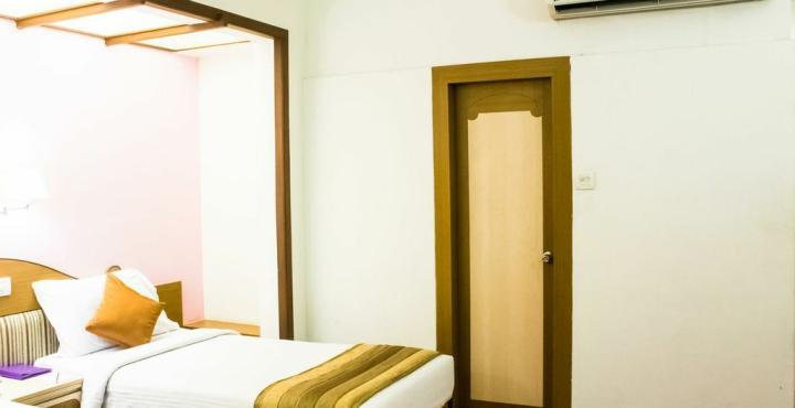 Hotel Park Central Comfort- E- Suites Pune Exterior foto