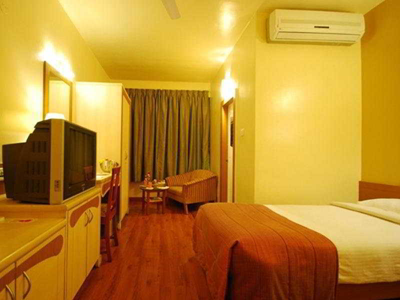 Hotel Park Central Comfort- E- Suites Pune Zimmer foto