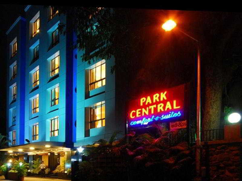 Hotel Park Central Comfort- E- Suites Pune Exterior foto
