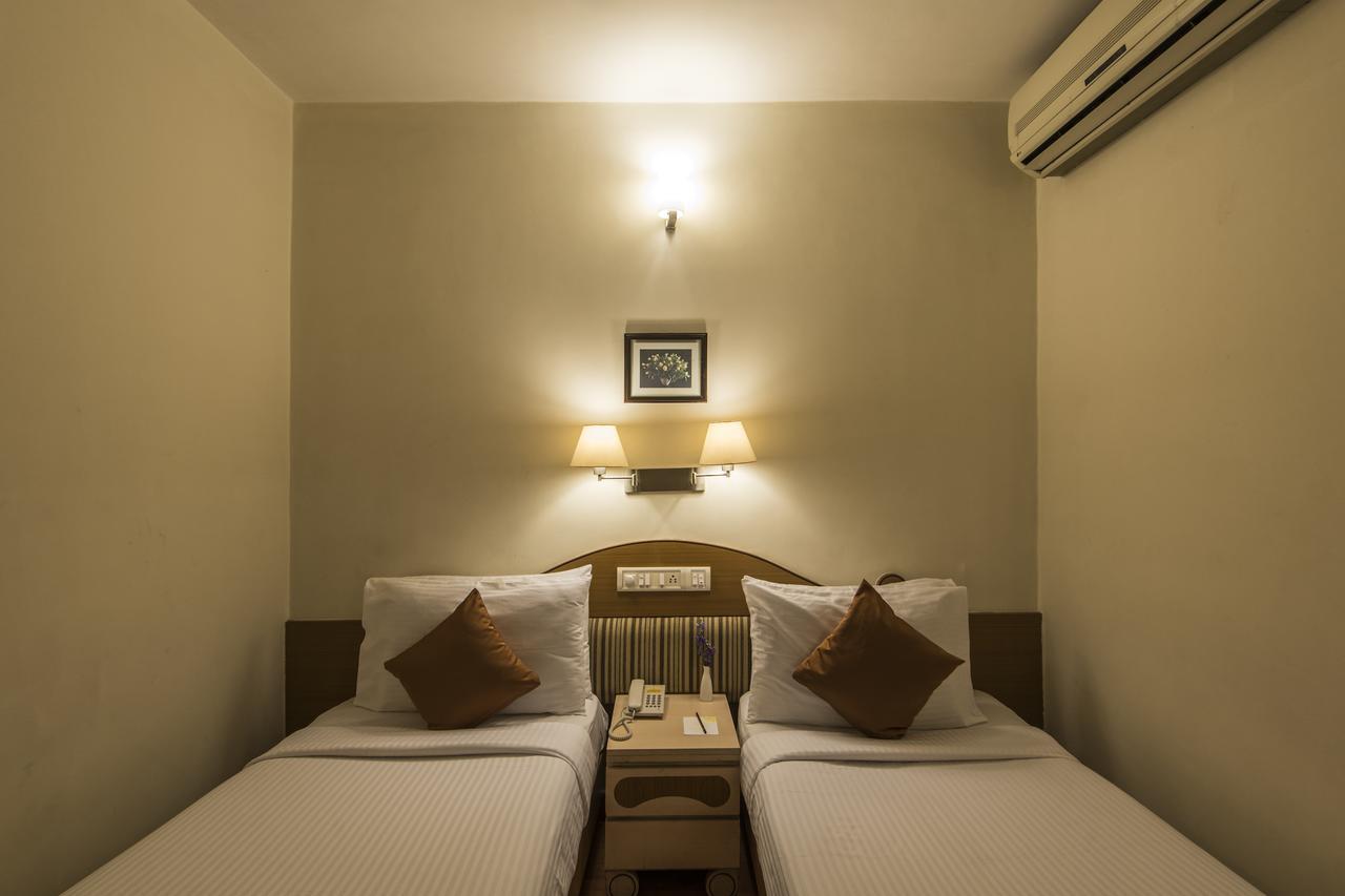 Hotel Park Central Comfort- E- Suites Pune Exterior foto