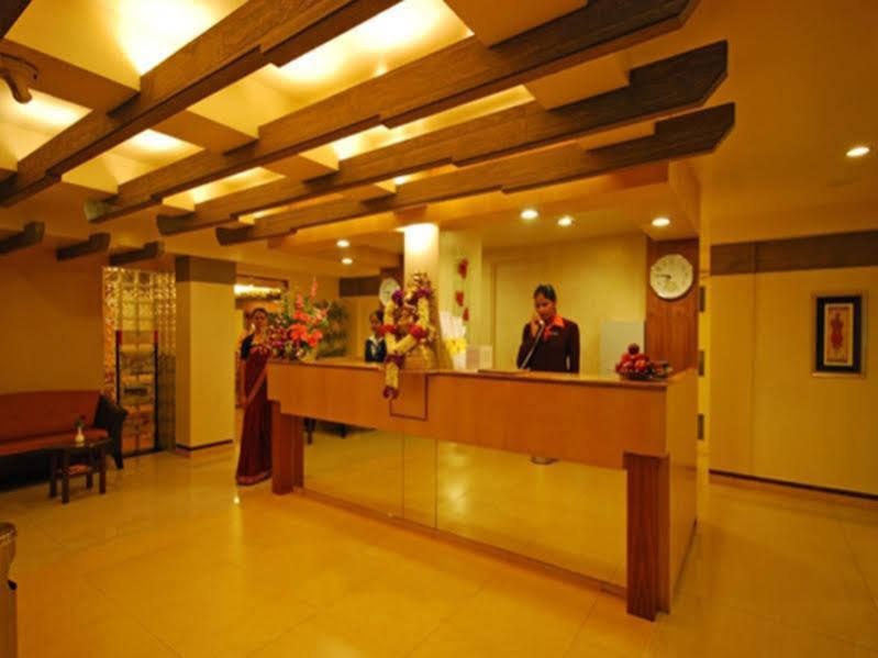 Hotel Park Central Comfort- E- Suites Pune Exterior foto